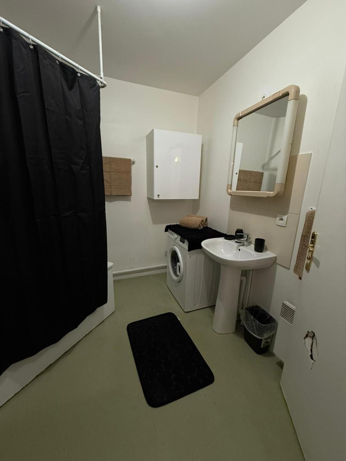 Appartements Sully Mantes-la-Jolie Esterno foto