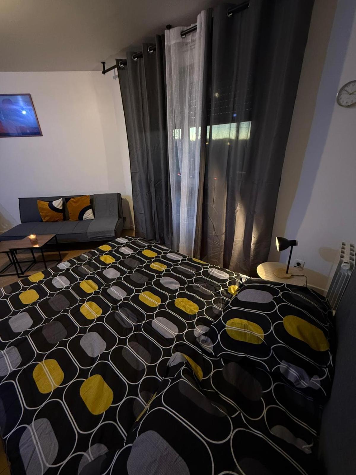 Appartements Sully Mantes-la-Jolie Esterno foto